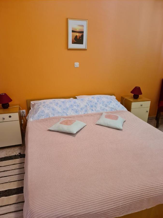 Antonio Apartma *