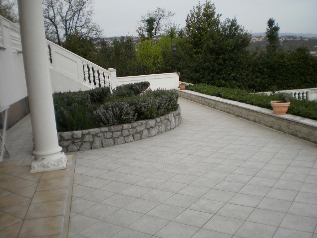 Antonio Apartma